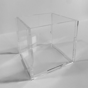 Boite Plexiglas® 150x150x150mm – Modèle Standard