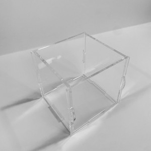 Boite Plexiglas® 150x150x150mm – Modèle Standard